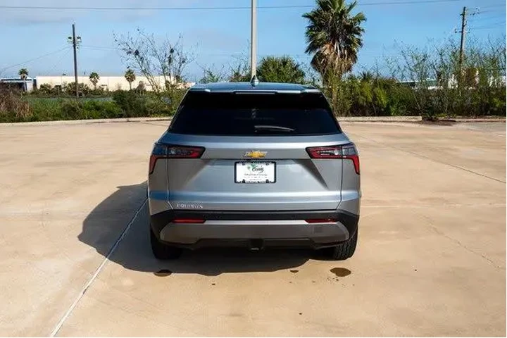 $24227 : Chevrolet Equinox 2025 LT 4d image 3