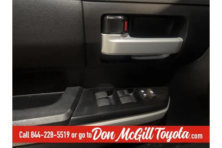 $35005 : Toyota Tundra 2019 4x4 SR5 4 image 10
