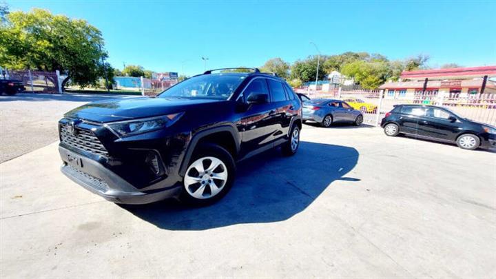 $20990 : 2021 RAV4 LE image 4