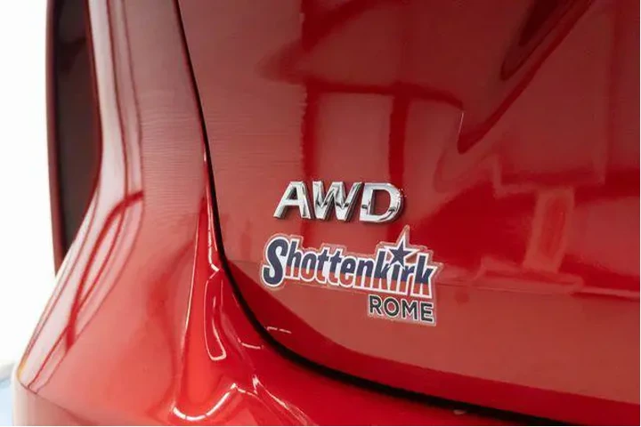 $35394 : INFINITI QX50 2023 AWD Autog image 8