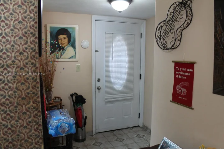 $193000 : Apartment for Sale 1/1 image 5