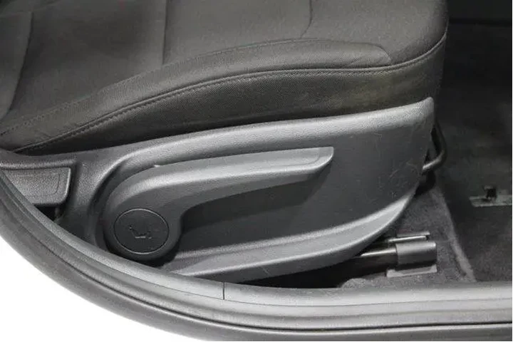 $10982 : Hyundai ELANTRA 2020 SE 4dr image 5