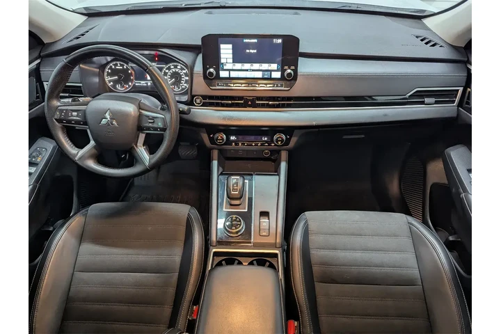 $24897 : Mitsubishi Outlander 2024 AW image 6