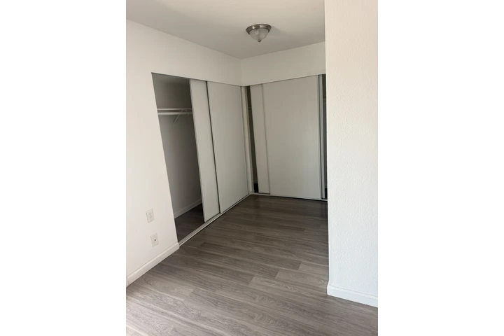 Rento casa image 2