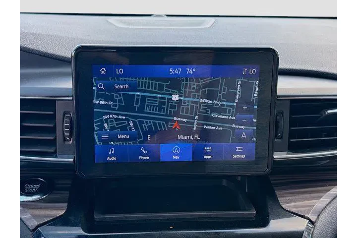 $29798 : Ford Explorer 2024 AWD Limit image 10