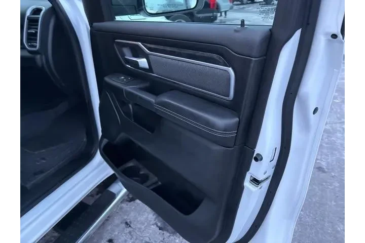 $25000 : Ram 1500 2019 4x4 Big Horn 4 image 8