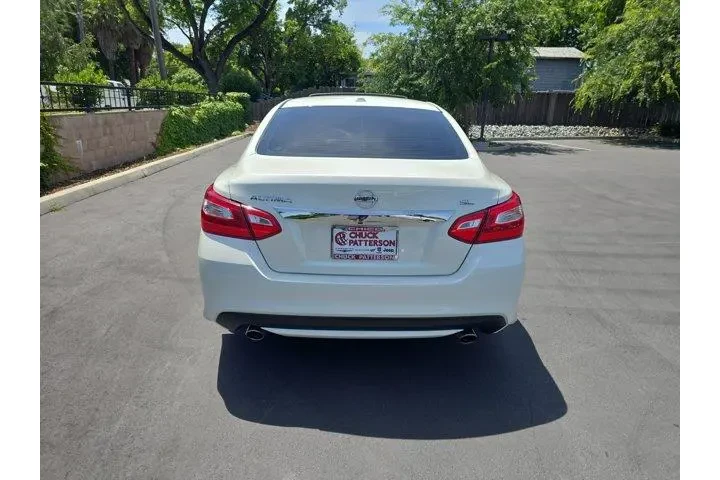 $15995 : Nissan Altima 2017 2.5 SL 4d image 4