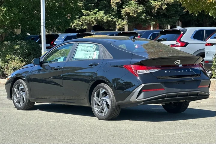 $21990 : Hyundai ELANTRA 2025 SEL Spo image 6