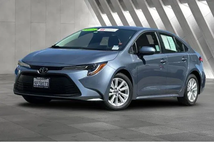 $24500 : Toyota Corolla 2025 LE 4dr S image 2
