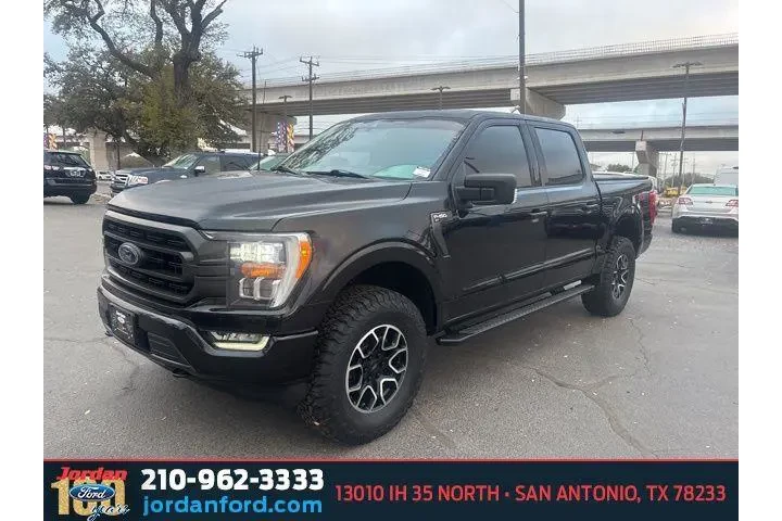$33226 : Ford F-150 2021 4x4 XLT 4dr image 3
