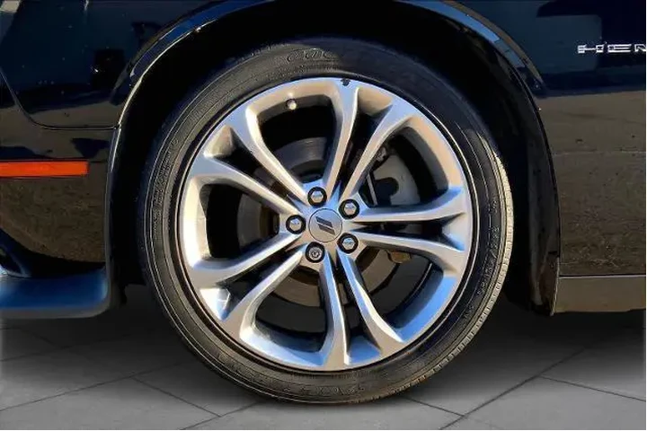 $25476 : Dodge Challenger 2022 R/T 2d image 10