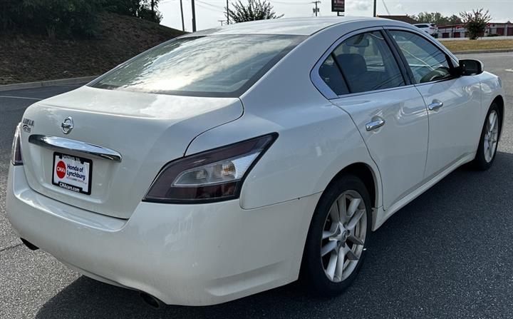 $8751 : PRE-OWNED 2014 NISSAN MAXIMA image 9