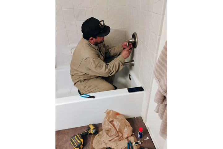 PLUMBING SERVICE image 1
