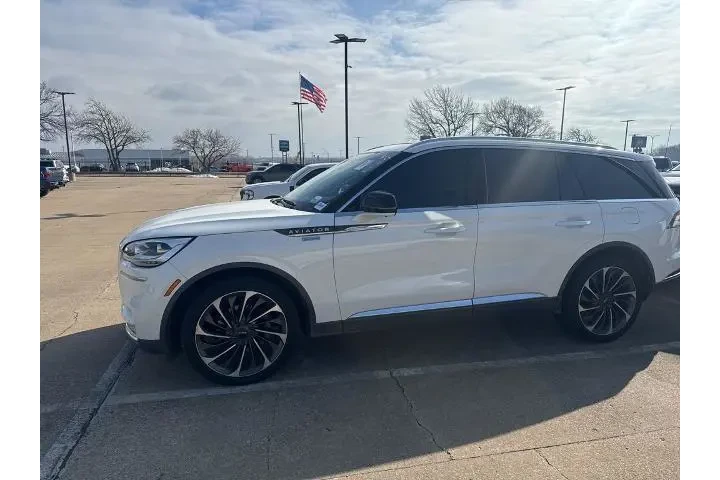 $31695 : Lincoln Aviator 2020 AWD Res image 5