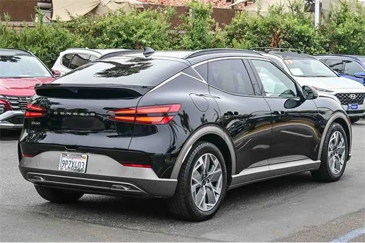 $33500 : Genesis GV60 2024 Standard 4 image 4