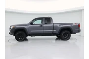 $35998 : Toyota Tacoma 2022 4x4 SR V6 thumbnail