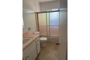 $2398 : RENTO APTO EN L.A./ 90044 thumbnail