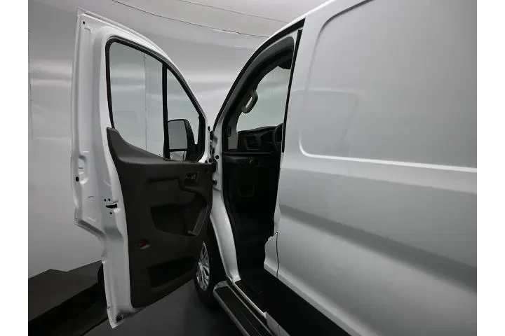 $32000 : Ford Transit 2024 250 3dr LW image 9