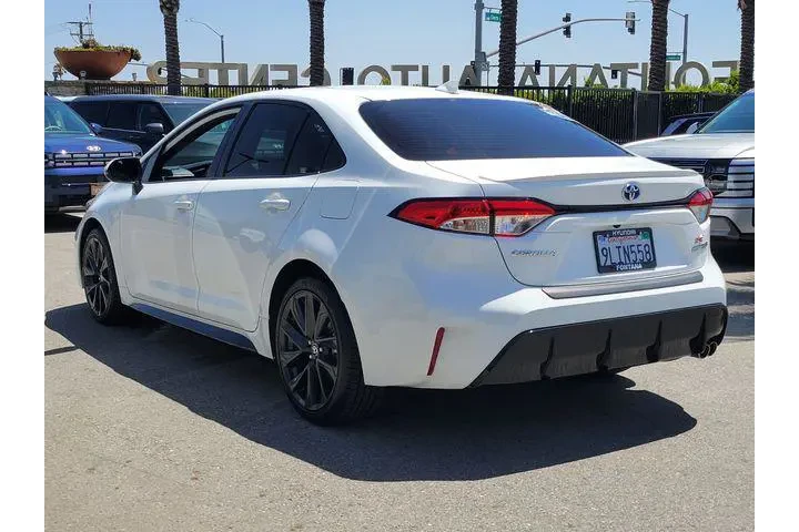 $25695 : Toyota Corolla Hybrid 2024 S image 3