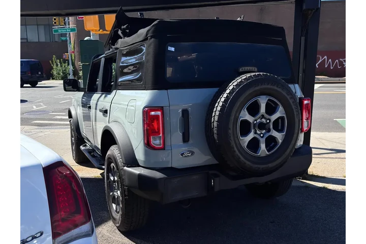 $32195 : Ford Bronco 2021 4x4 Base 4d image 6