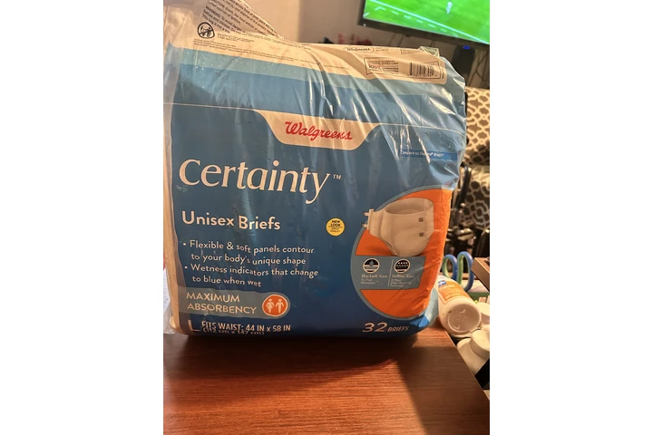 $100 : Silla de ruedas nueva, image 9