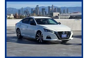 $22695 : Nissan Altima 2020 2.5 SR 4d thumbnail