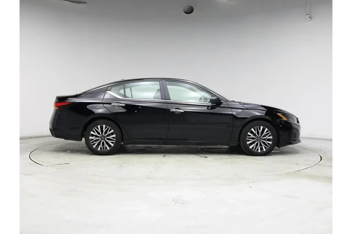 $21998 : Nissan Altima 2025 2.5 SV 4d image 7