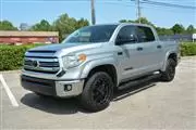 2017 Tundra SR5 en Memphis