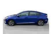 $16722 : Hyundai IONIQ Plug-in Hybrid thumbnail
