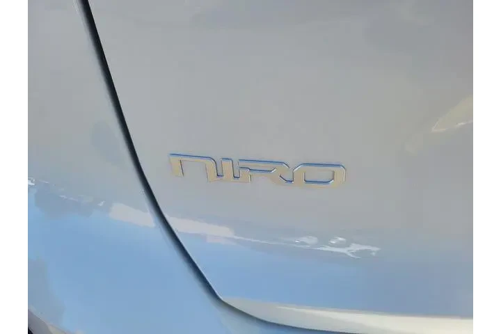 $29921 : Kia Niro Plug-In Hybrid 2025 image 7