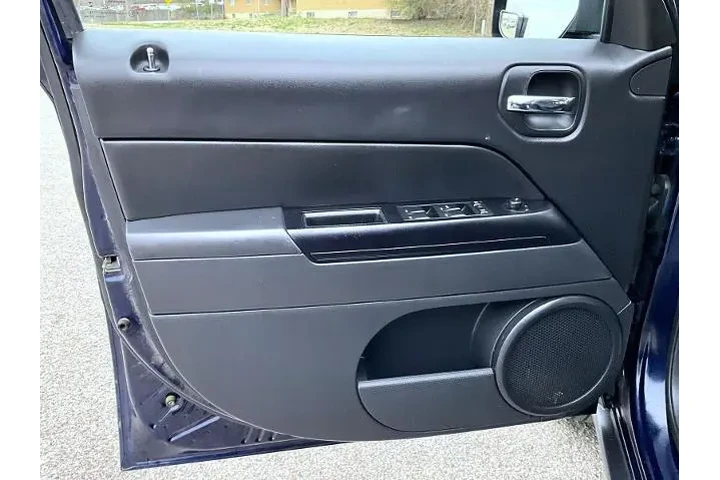 $9495 : Jeep Patriot 2016 4x4 Latitu image 10