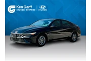 $20990 : Hyundai ELANTRA 2024 SEL 4dr thumbnail