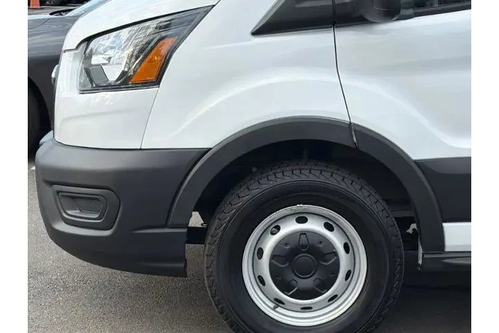 $37000 : Ford Transit 2023 250 3dr SW image 5