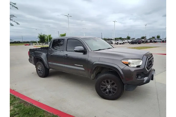$28895 : Toyota Tacoma 2021 4x4 TRD P image 4
