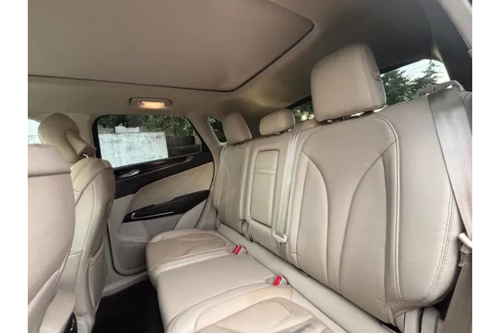 $7999 : 2017 MKC Reserve image 9