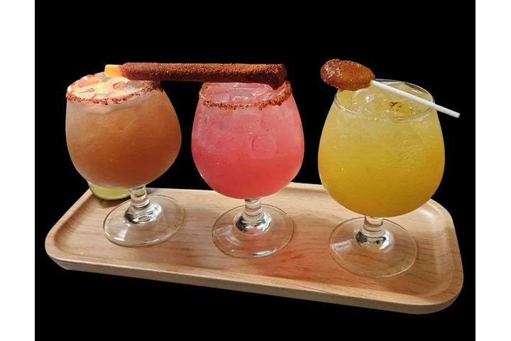 Aztecas Mexican Restaurant Bar image 3