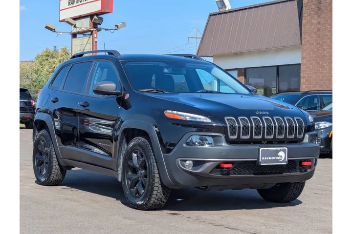 $15974 : 2017 Cherokee Trailhawk image 8