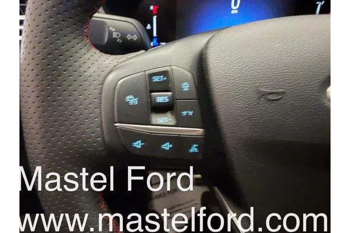 $27729 : Ford Escape 2024 AWD ST-Line image 9