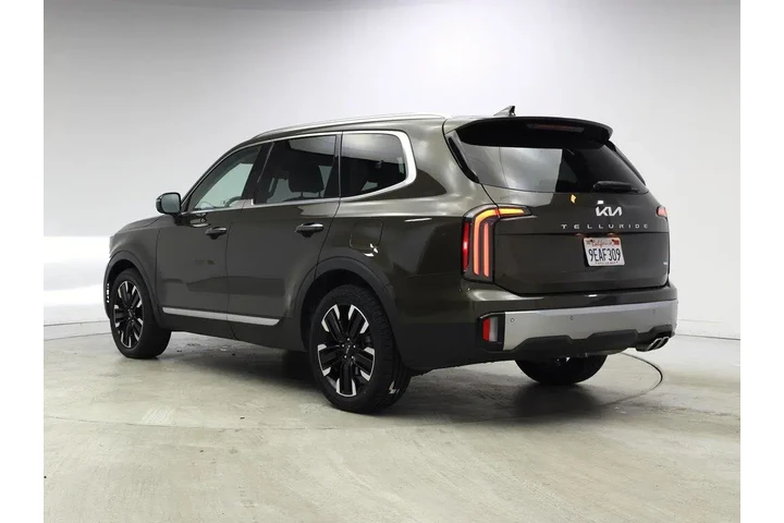 $38998 : Kia Telluride 2023 AWD SX 4d image 2