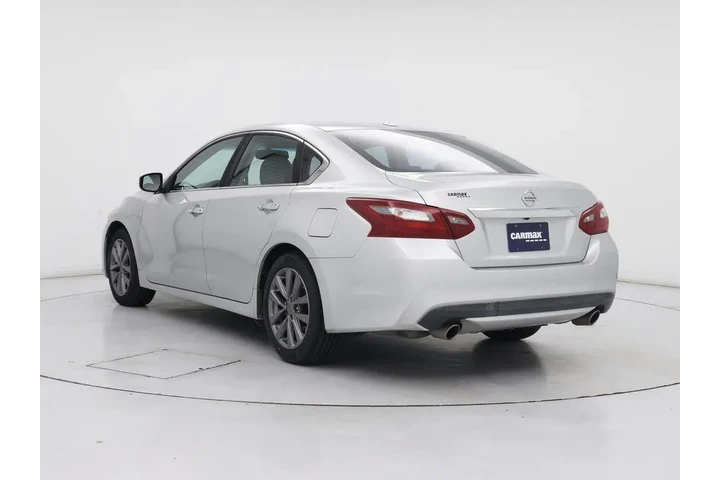 $12998 : Nissan Altima 2018 2.5 SL 4d image 2