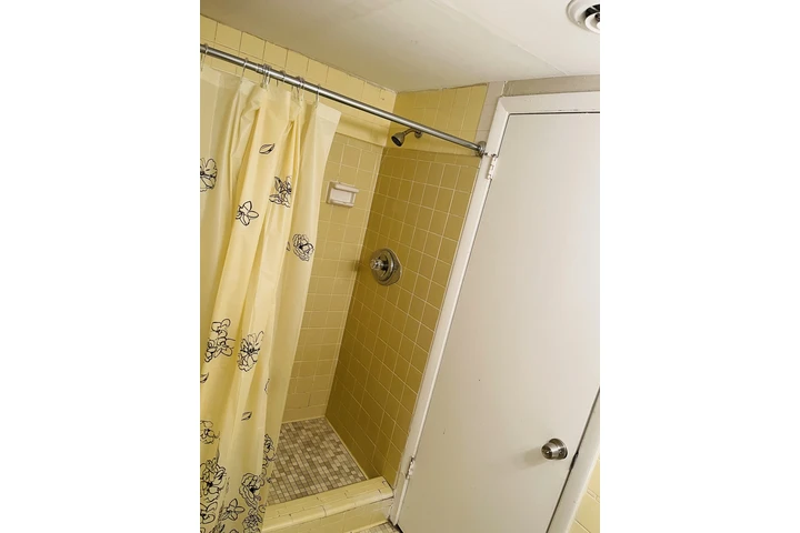 $1300 : Apt Decatur, 2 cuartos 1 bano image 6