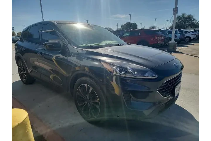 $18697 : Ford Escape 2022 SE 4dr SUV image 4