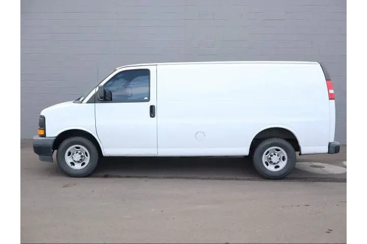 $19995 : Chevrolet Express 2017 2500 image 5