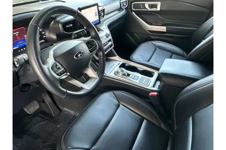 $33990 : Ford Explorer 2022 XLT 4dr S image 9
