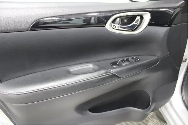 $9955 : Nissan Sentra 2016 S 4dr Sed image 5