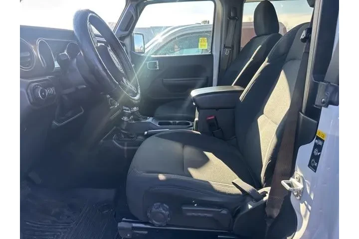 $22395 : Jeep Wrangler 2020 4x4 Willy image 4