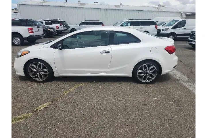 $6991 : Kia Forte Koup 2016 SX 2dr C image 9