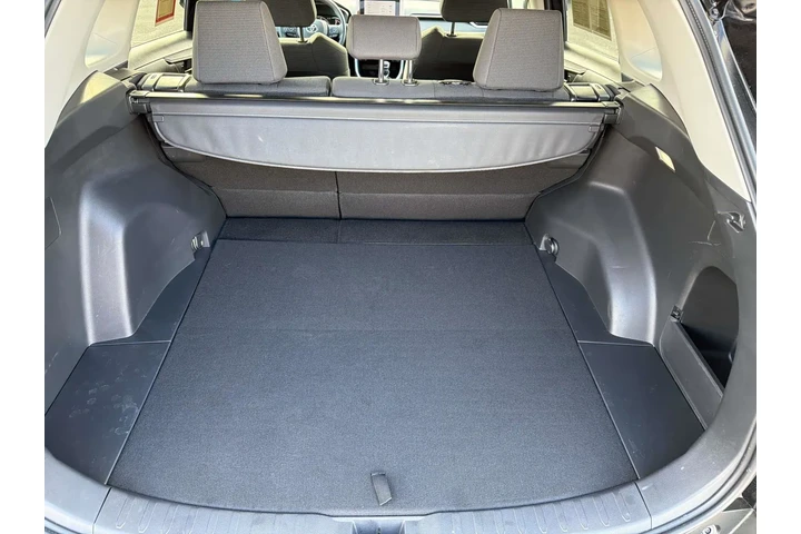 $32253 : Toyota RAV4 2025 LE 4dr SUV image 8