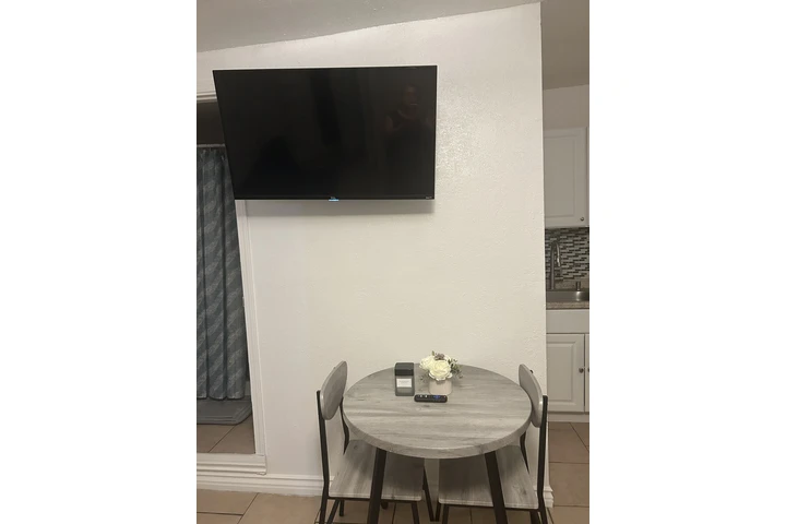 $1300 : RENTO STUDIO EN COMPTON image 7