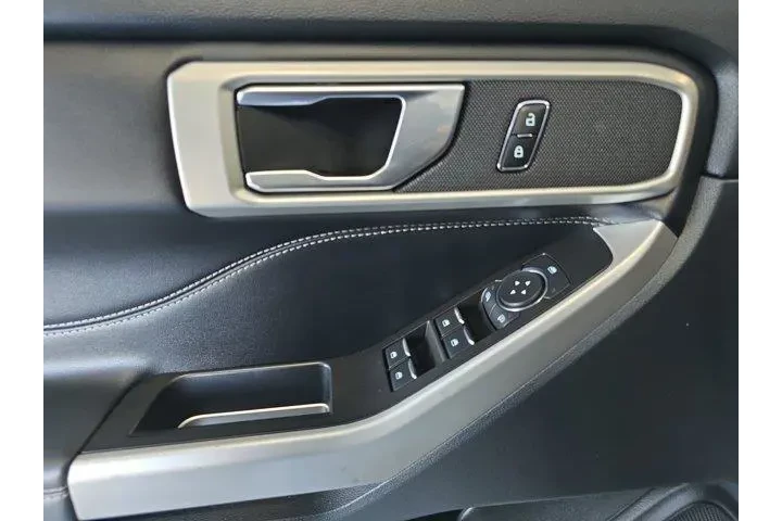 $28999 : Ford Explorer 2022 XLT 4dr S image 6